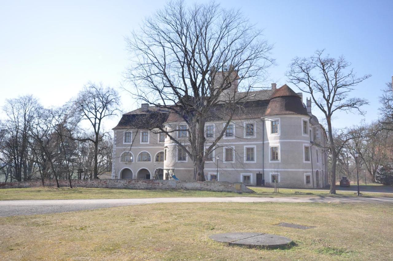 Apartman U Zamku Apartment Police  Exterior photo
